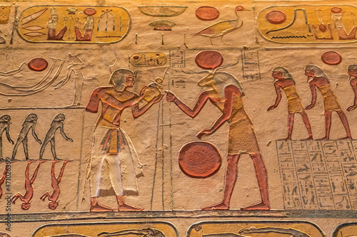 Obraz na plátně amazing hieroglyphics inside the tombs of pharaons in luxor, egypt