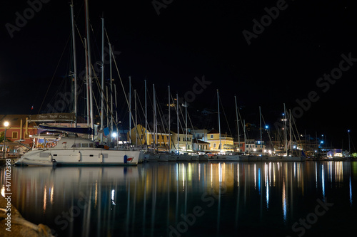 Port w nocy