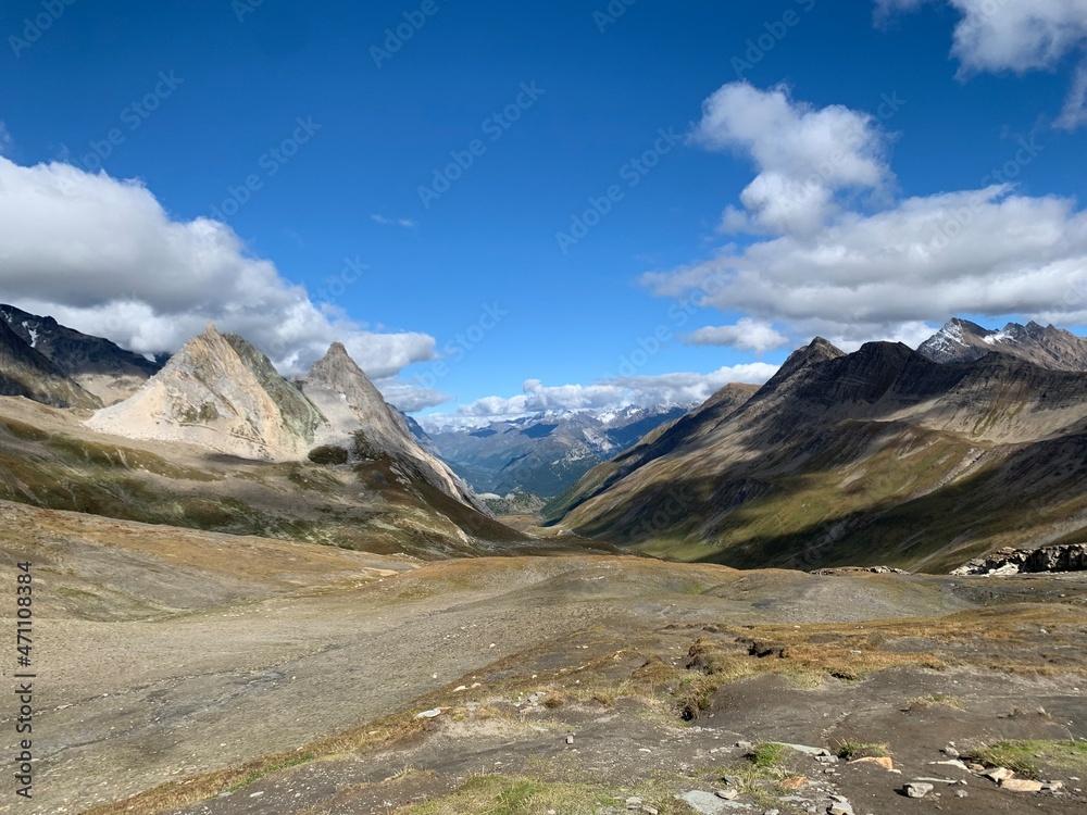 Mountain pass, col de la saigne, TMB
, border between Italy and France