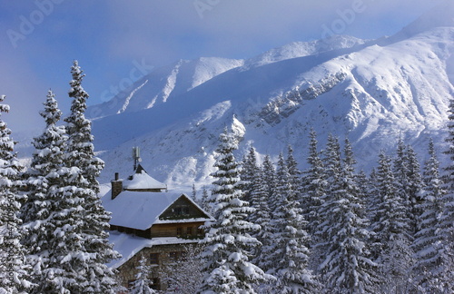 Fototapeta Naklejka Na Ścianę i Meble -  Schronisko Murowaniec Dolina Gąsienicowa Tatry