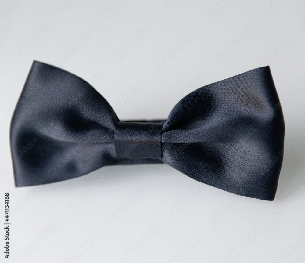 Papillon nero per veneti eleganti, matrimoni, serate eleganti e cene romantiche. Papillon nero per veneti eleganti, matrimoni, serate eleganti e cene romantiche.