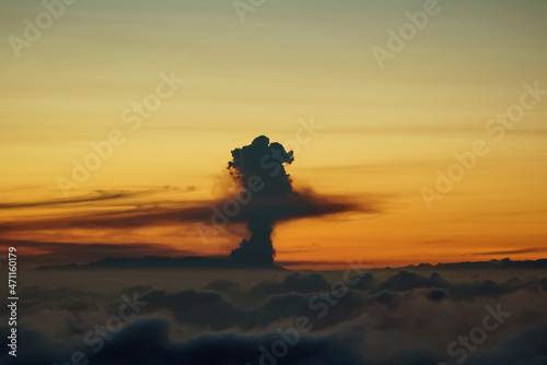 Fényképezés Cloud from the volcano
