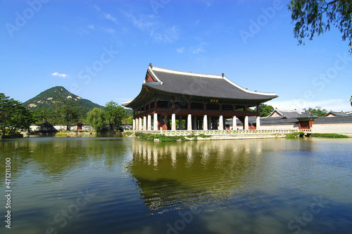 Gyeonghoeru Pavilion in Gyeongbokgung Palace - Seoul, Korea (The Chinese character "Gyeonghoeru") © HYUNJIN