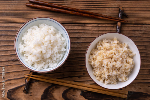 玄米ご飯と白ご飯 photo