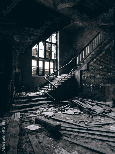 urbex hall old castle