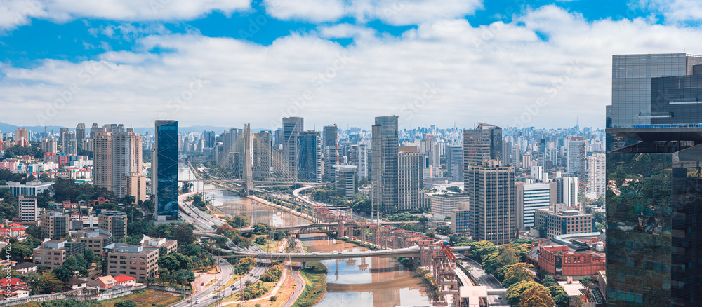 Obraz premium Aerial panorama view of São Paulo city skyline buildings