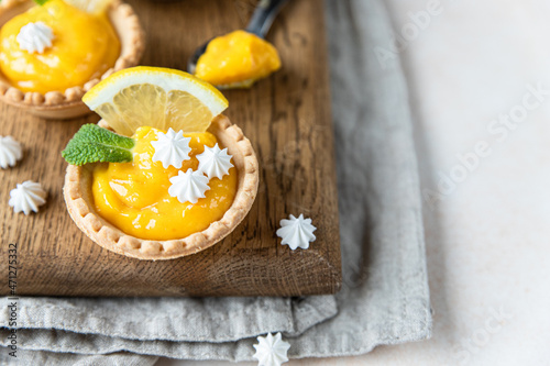 Fotografie Lemon tartlets