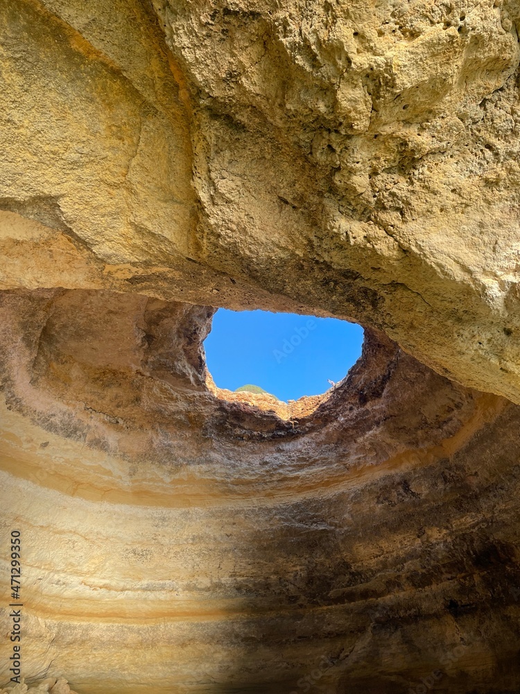 Naklejka premium cave in the cave