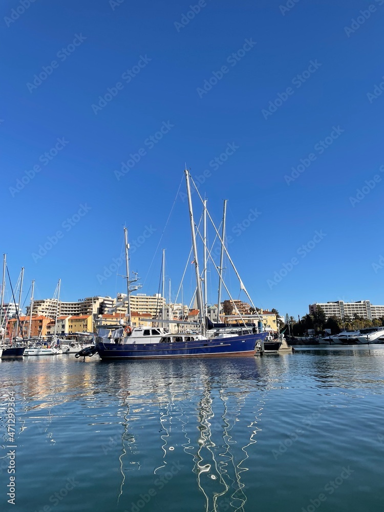Obraz premium boats in marina