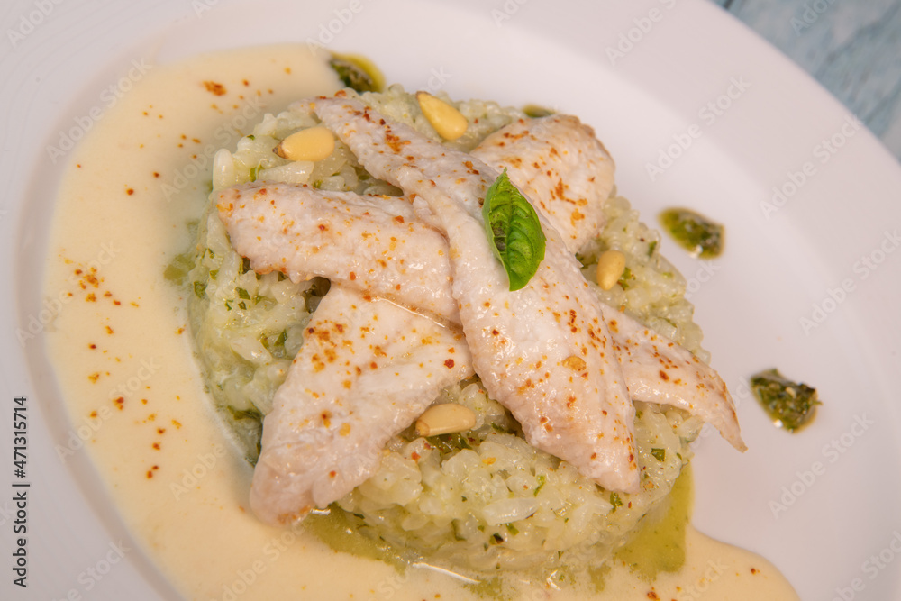 Baked sole fillet, risotto and pesto recipe Baked sole fillet, risotto and pesto recipe