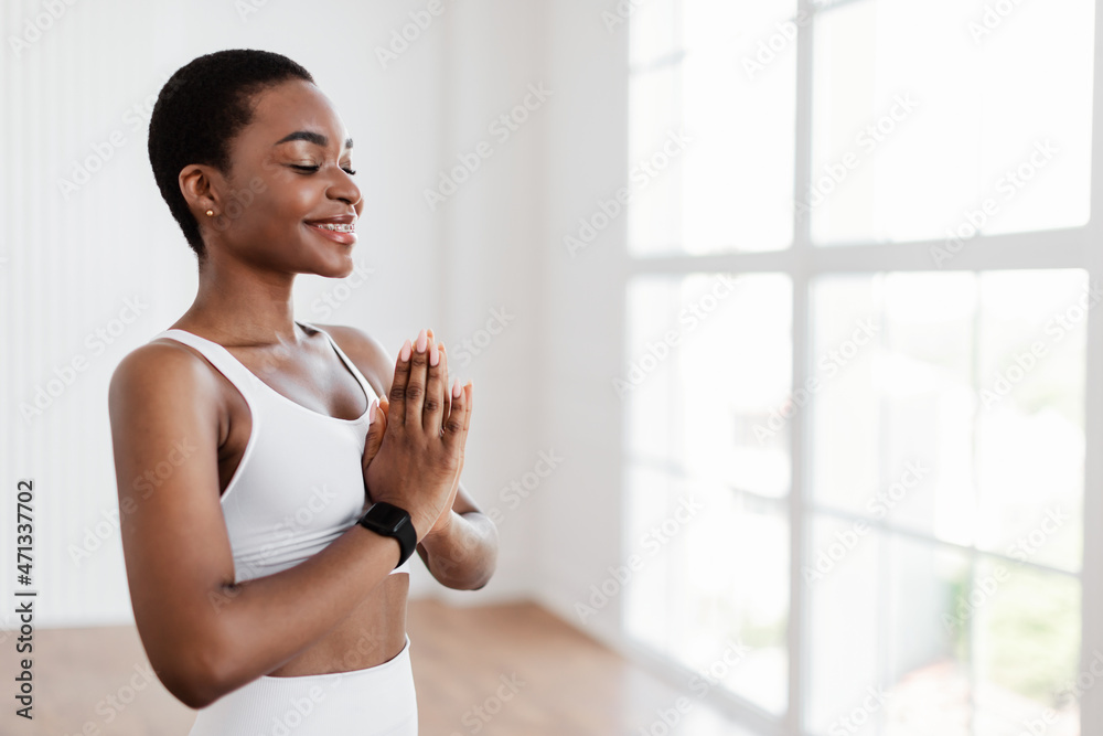 Eka pada pranamasana (One-legged prayer pose): Steps, benefits, precautions  and modifications