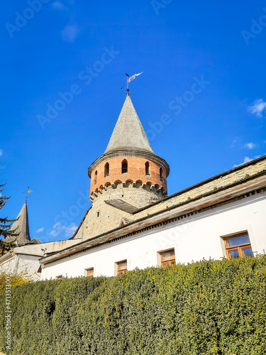 Wallpaper Mural Old castle. Travel and tourism. Torontodigital.ca