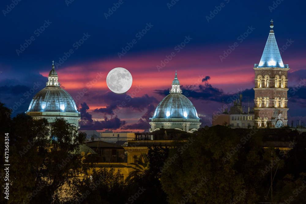 Basilica of Santa Maria Maggiore with moon - One of the most famous basilica in Rome