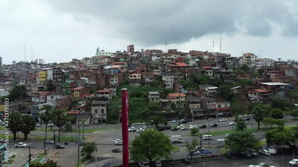 salvador, bahia, brazil november 24, 2021 movement of vehicles in