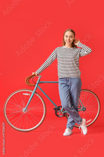 Pretty teenage girl with bi...