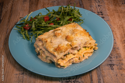 Recipe for vegetarian lasagna with goat cheese and arugula