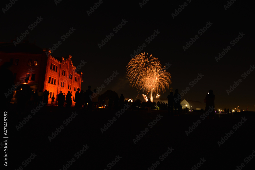 赤レンガ倉庫と花火 Stock Photo Adobe Stock
