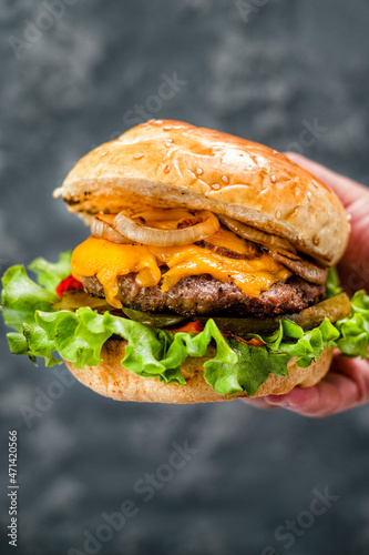 hand cheeseburger
