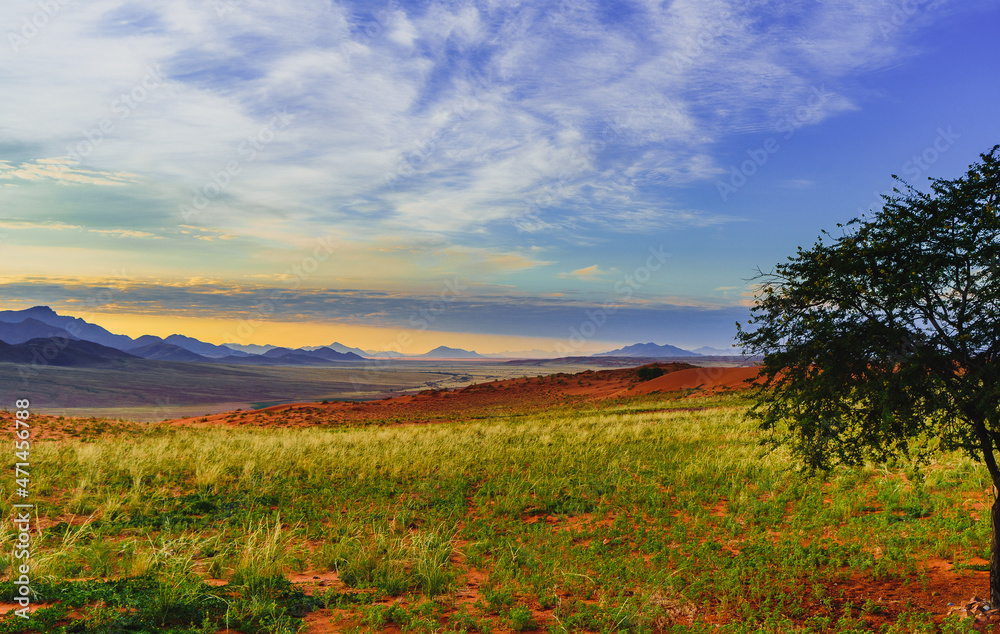 Obraz premium sunset over the mountains