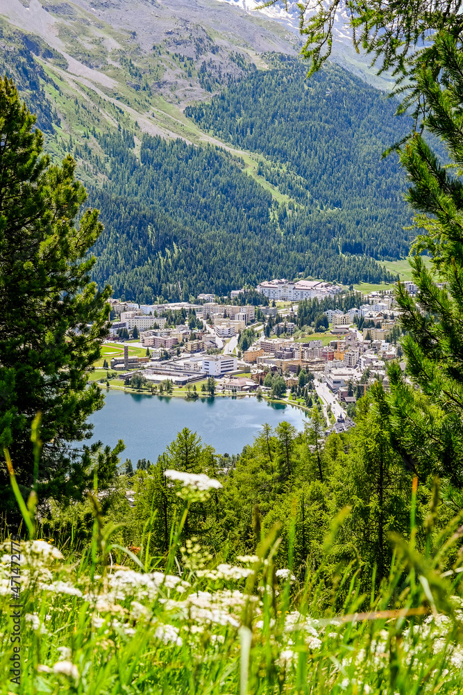 St. Moritz, St. Moritzersee, Seenplatte, Corviglia, Wanderweg, Oberengadin, Dorf, Alpen, Graubünden, Sommer, Schweiz