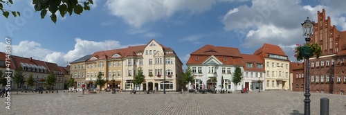 Square with historical buildings in Wittstock, Federal State Brandenburg, Germany, on the left the town hall Platz mit historischen Gebäuden in Wittstock, Bundesland Brandenburg, Deutschland, links d