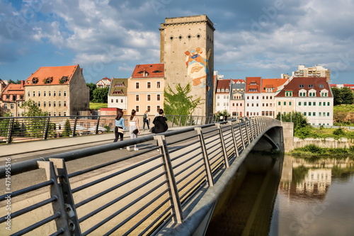 Obraz na płótnie görlitz, deutschland - altstadtbrücke nach zgorzelec mit dreiradenmühle w salonie