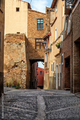 Fototapeta Naklejka Na Ścianę i Meble -  Old street in Tarazona, Saragossa. Spain