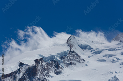 Blick vom Gornergrat auf das Monte Rosa Massiv © thosti57