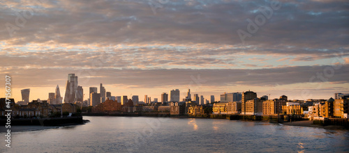 Canvas Print UK, England, London, City panorama from Canary Wharf