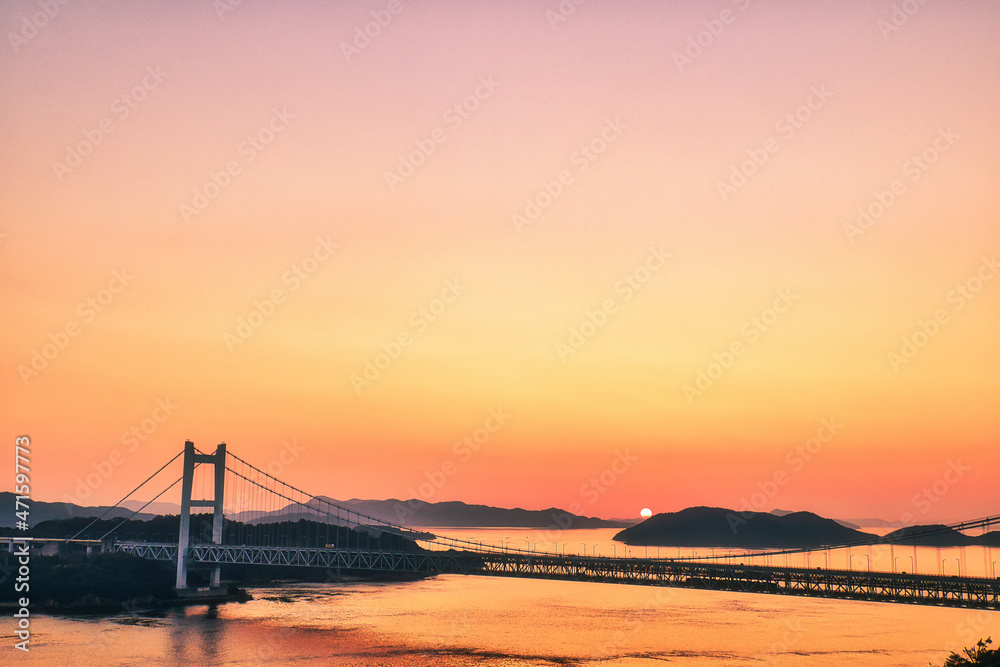 Obraz premium 瀬戸大橋の夕景