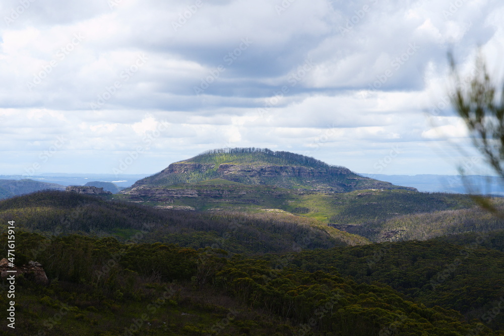Naklejka premium view of the mountain