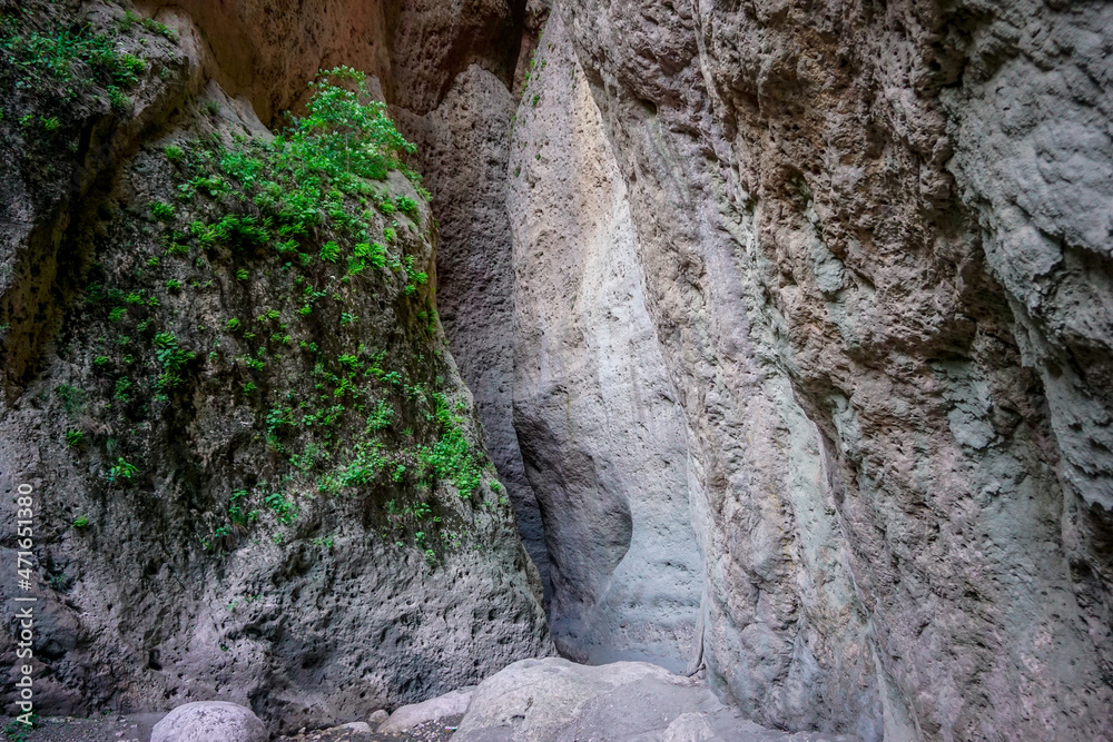 Karadakh gorge is a unique creation of nature in Dagestan Karadakh gorge is a unique creation of nature in Dagestan