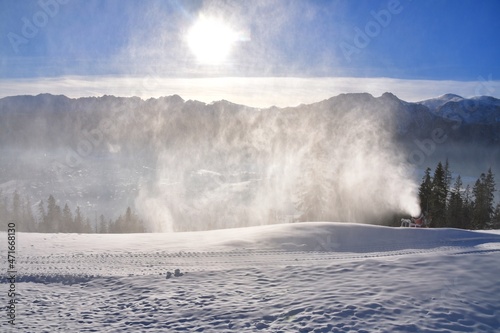góry, zima, śnieg, Tatry, Zakopane, naśnieżanie stoków narciarskich,  © Albin Marciniak