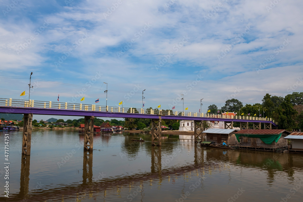tugboat through Sakae Krang bridge, Uthai Thani