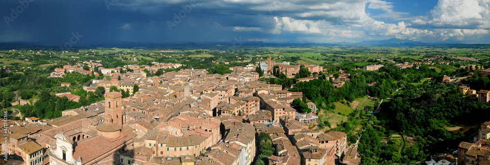 Φωτογραφία View From The Tower Torre Del Mangia To The Old Town Of Siena Tuscany Italy On A