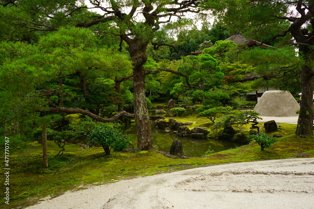 Japanese garden at Ginkaku-ji Temple or Silver Pavilion in Kyoto, Japan - 日本 京都 銀閣寺 銀沙灘 枯山水	