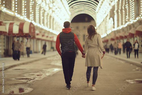 Canvas Print couple in love in moscow night winter, young family evening in winter moscow, au