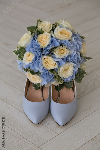shoes and bouquet