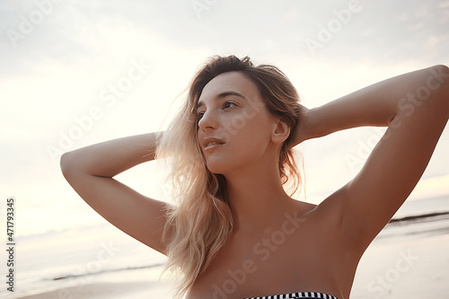 summer girl portrait / beautiful model, face, woman on holiday in summer look