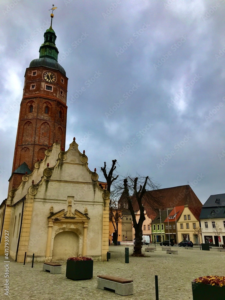 Obraz premium Georgenkapelle mit Hausmannsturm in Luckau (Brandenburg)