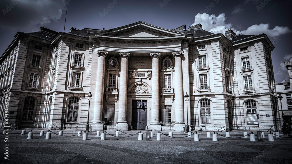 Panthéon-Sorbonne