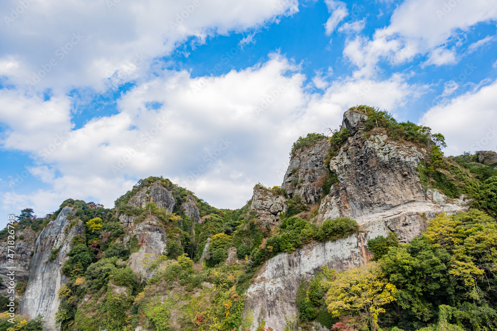 耶馬渓 - 青の洞門 - 競秀峰