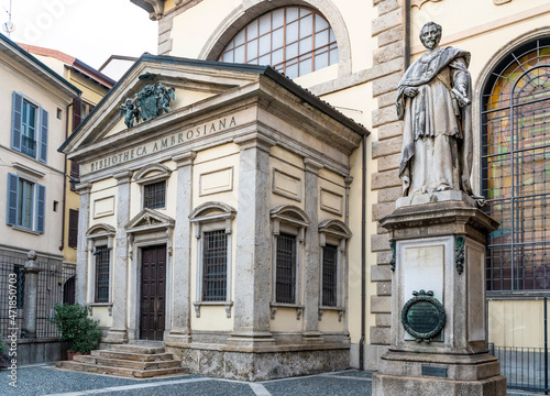 The entrance of the Biblioteca Ambrosiana, a historic library in Milan estabilished in the 17th century, housing the Pinacoteca Ambrosiana art gallery, Milan, Lombardia region, Italy
 photo