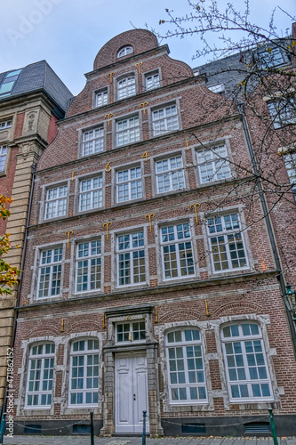Historische Fassade von 1641 in der Altstadt von Düsseldorf