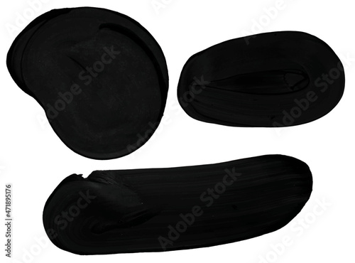 Set de tres trazos de pincel vectorizados, manchas aisladas sobre fondo blanco. Trazos abstractos fluidos con pintura acrílica negra. Trazos de acuarela. Textura de pincel y pintura dibujada a mano