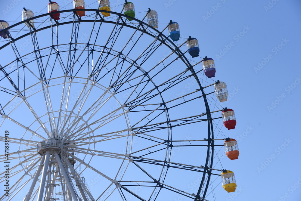 Ferris wheel. The Ferris wheel has a long history and was invented by Illinois engineer George Washington Gale Ferris, Jr. in the 1890s. 