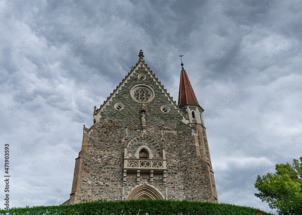 Fototapeta premium Mariasdorf with the famous parish church 