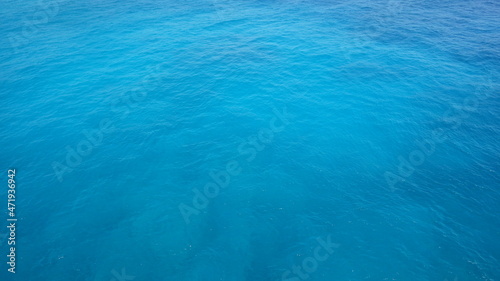 【グラフィック素材】真っ青な海