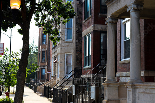 Slika na platnu Street View Housing in Urban Chicago