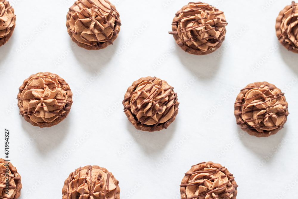 Chocolate Mousse Mini Pies Chocolate Mousse Mini Pies